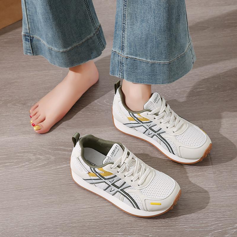 2025 autumn new thick-soled German training shoes women's mesh breathable casual sports shoes fashion trend versatile shoes