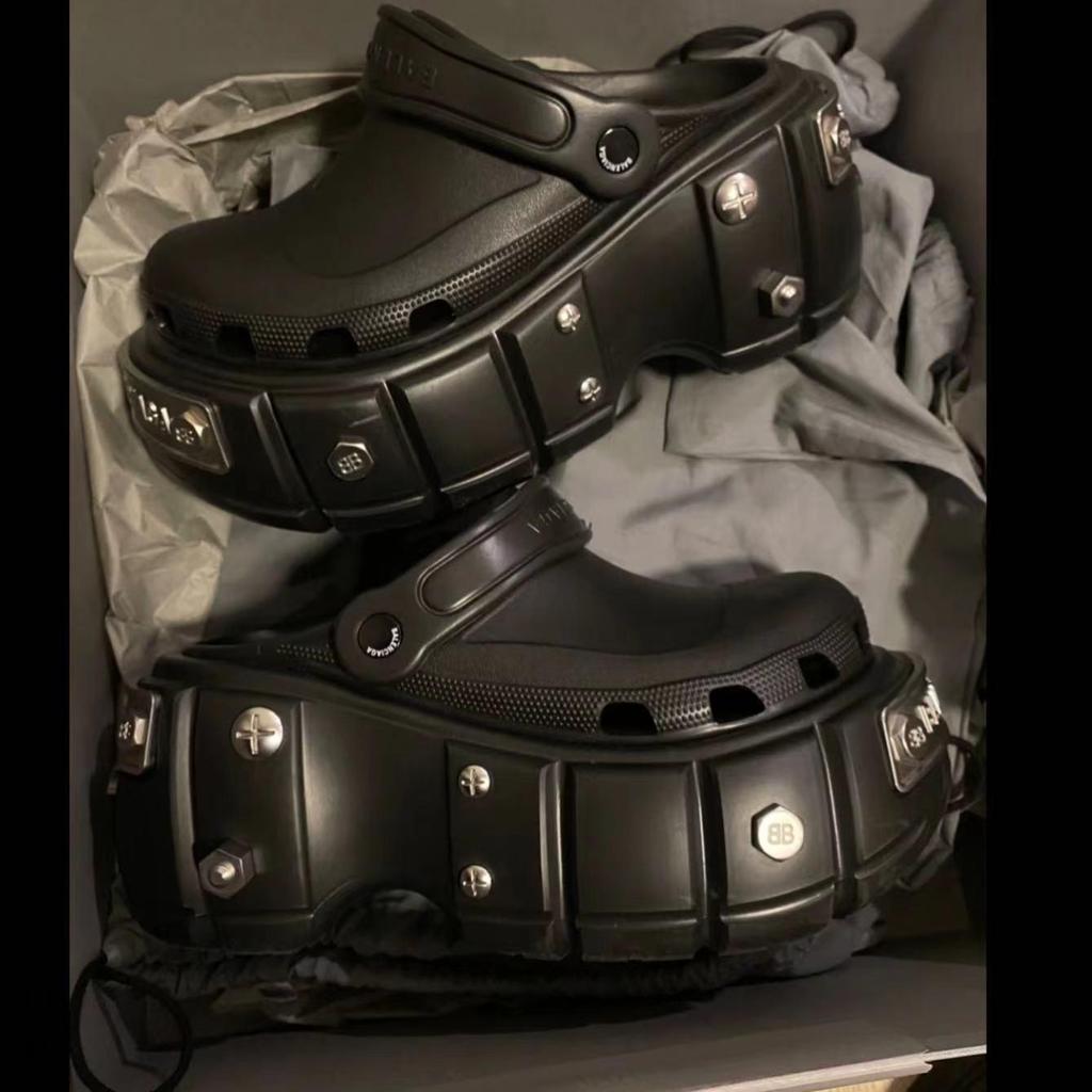 Pánské černé plážové boty s dvojitým účelem a silnou podrážkou