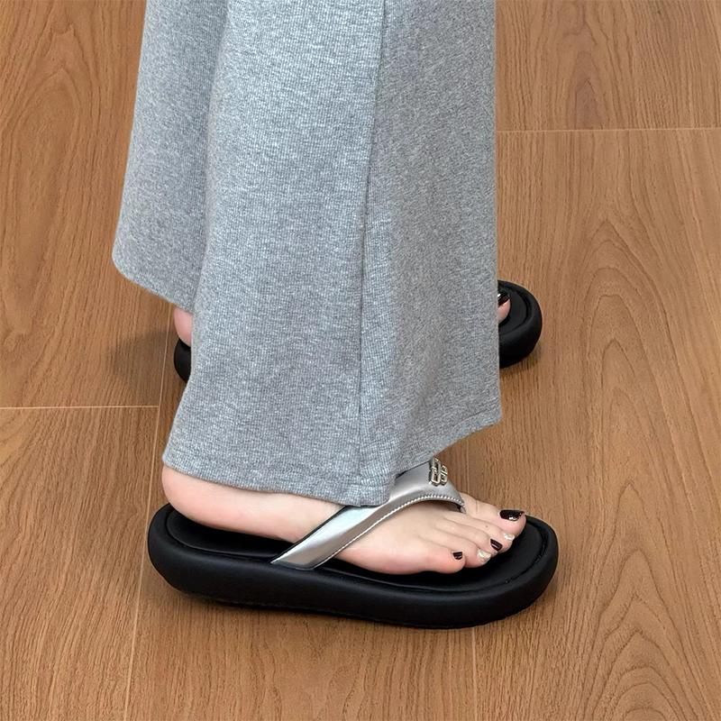 Fashion Shoes Woman's Slippers Rubber Flip Flops Slides Platform Shale Female Beach 2025 Hawaiian Soft Sabot Casual Leisure Rubber Flip