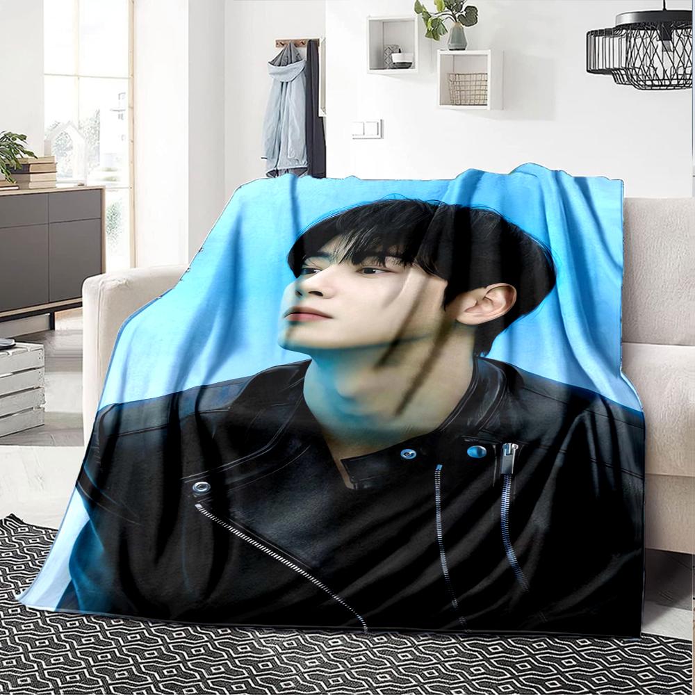 1Pc Cha Eunwoo Blanket Soft Comfortable Polyester Blanket All Seasons Use Suitable Bedroom Office Outdoor Ideal Christmas Gift Choice Print Home Blank
