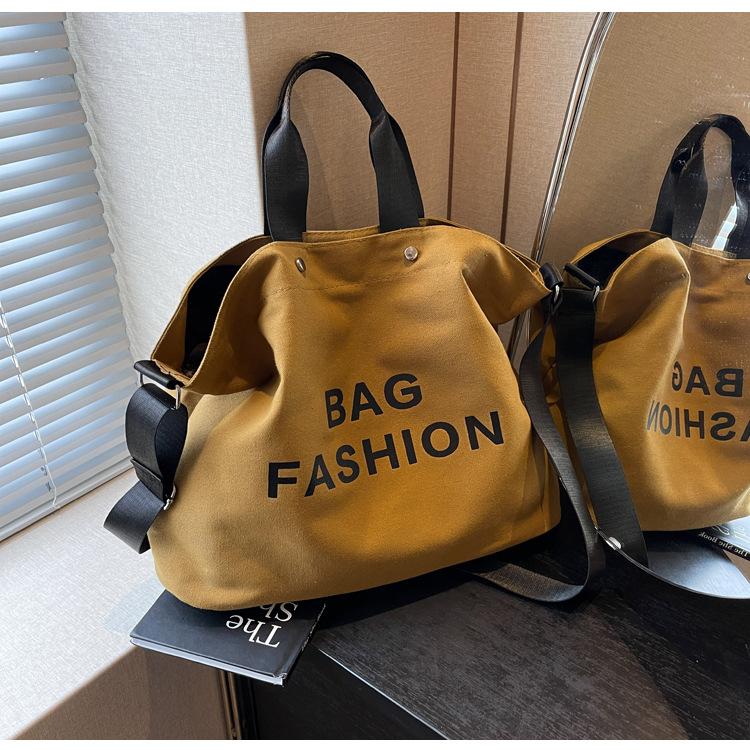 

Трендовая холщовая сумка-тоут большой вместимости с принтом букв, зимняя, повседневная, портативная, на плечо, подмышку коричневый