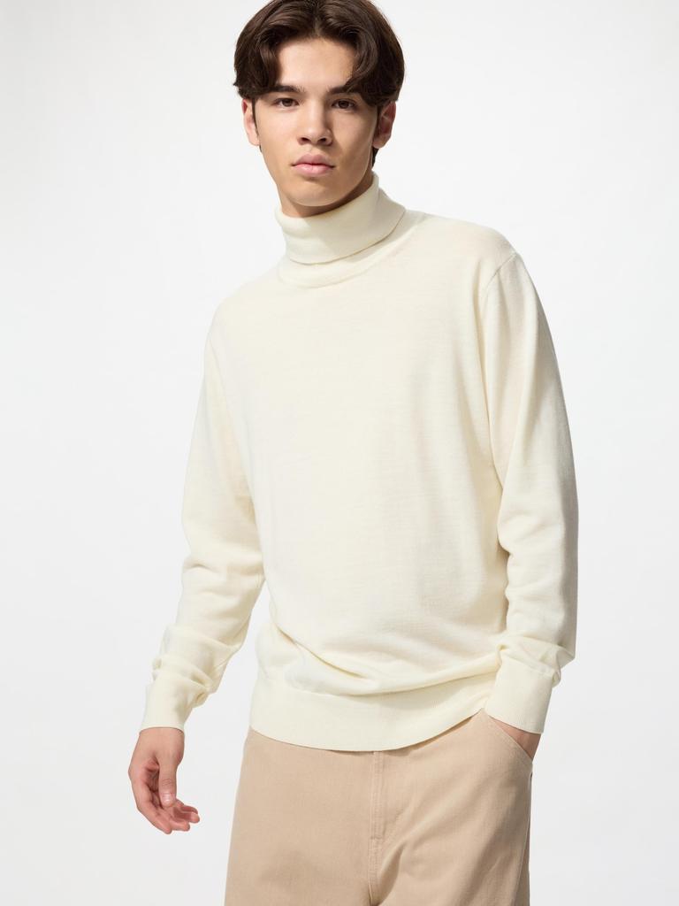 Uniqlo Merino Turtleneck Sweater