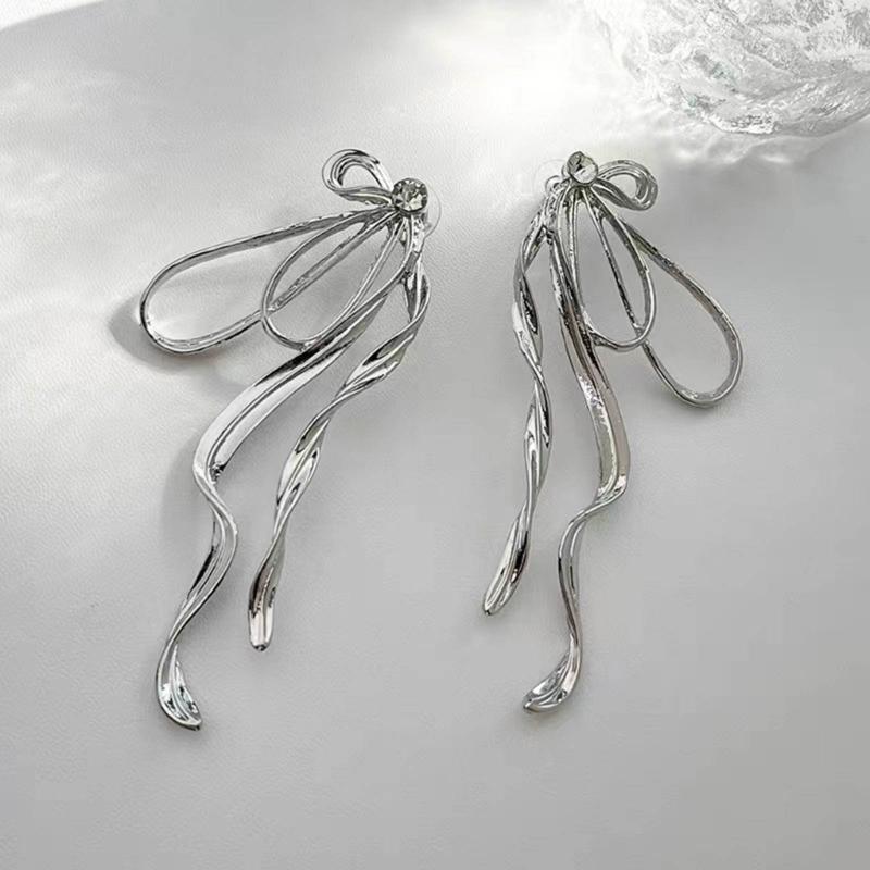 Exquisite Exaggerated Big Long Bowknot Earrings for Women Fashion Irregular Metal Line Bow Earring Party Jewelry Gift