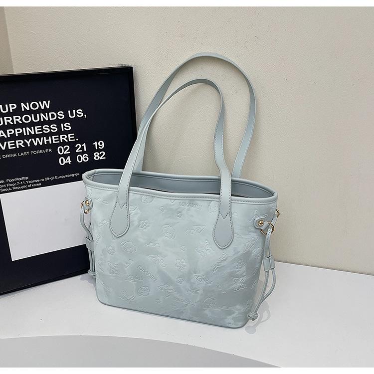 

Контрастного цвета сумка большой вместимости женская новая весенне-летняя модная универсальная на плечо сумка-тоут