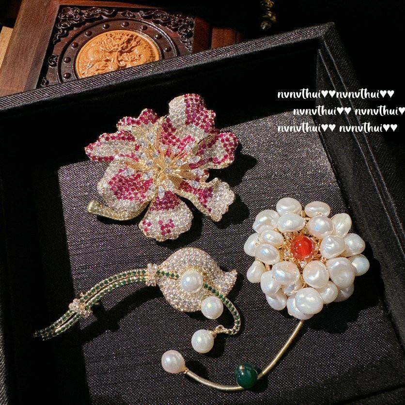 Light Petal Concubine Peony Flower Jewel Brooch, Tahiti, Deep Sea Bead Calla Lily Pearl Flower Brooch