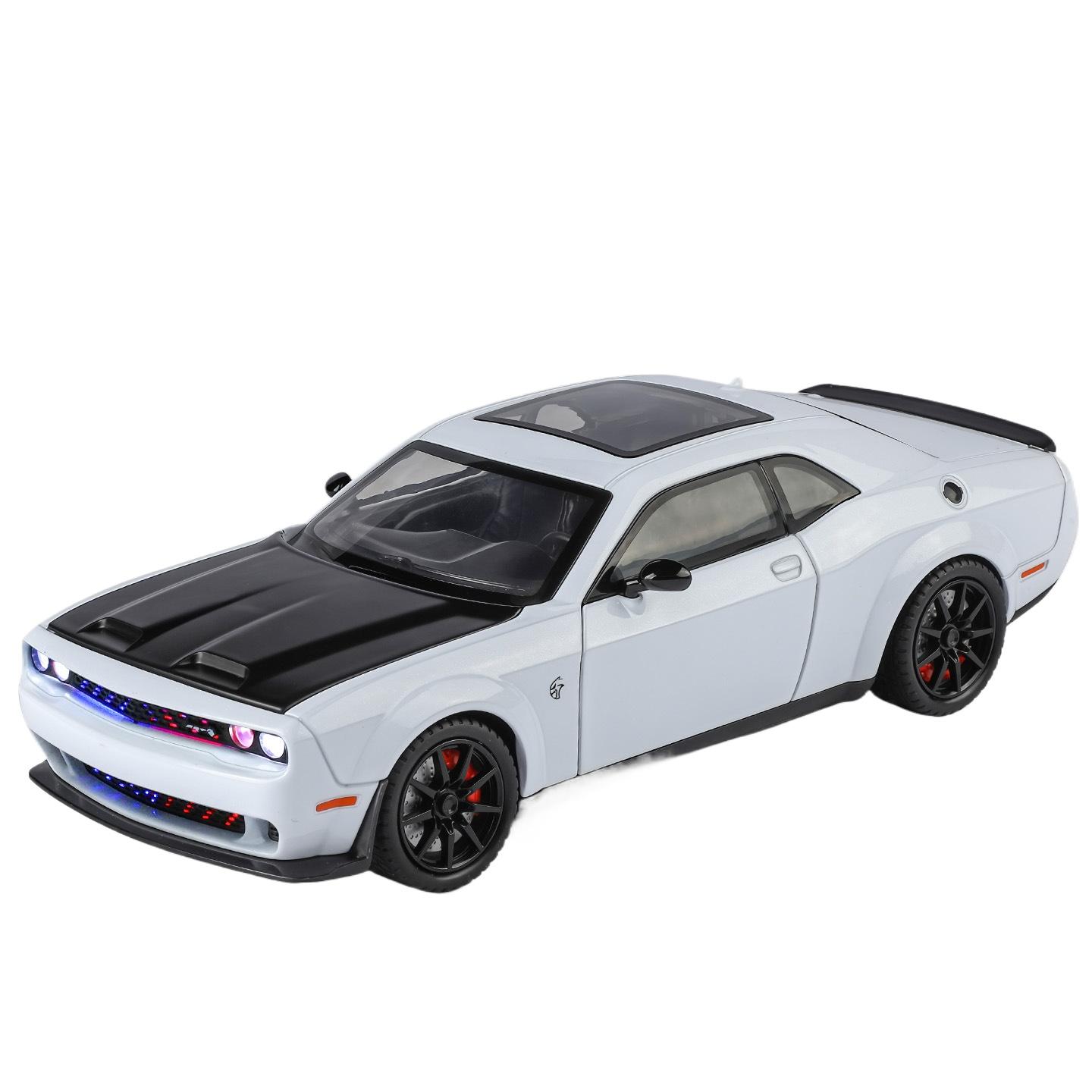 

1/24 Dodge Challenger SRT Hellcat Сплав Спортивный Автомобиль Модель Литьевой Металл Гоночный Автомобиль Мышечный Автомобиль Модель Звук Свет Детская Игрушка Подарок белый