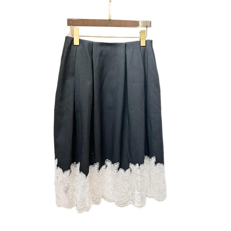 2025 Winter Romantic French Lace Trim Vintage Hip-Hugging Women's Skirt