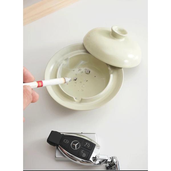 Ceramic Ashtray with Lid, Windproof Anti-Fly Ash for Home/Living Room/Office, Creative Vintage Design Smoke Tray