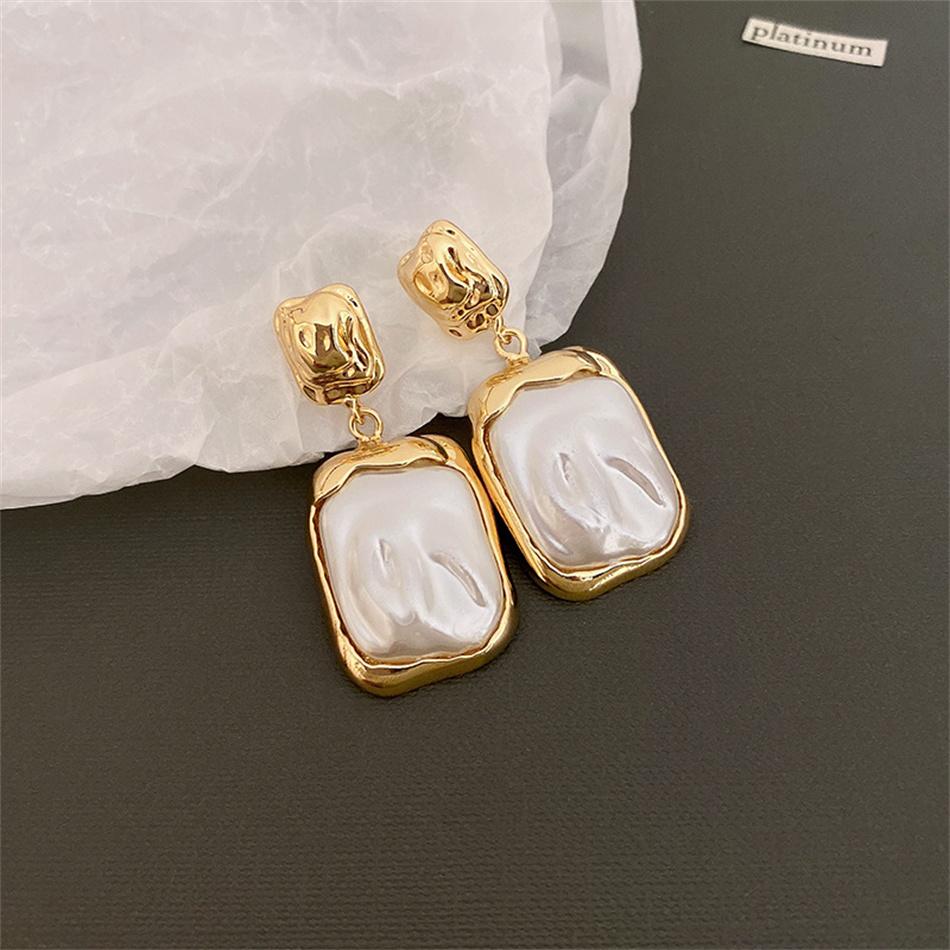 Geometric Folds Imitation Pearl Square Pendant Earring for Women Sweet Gift Simple Temperament Creative Jewelry Accessory