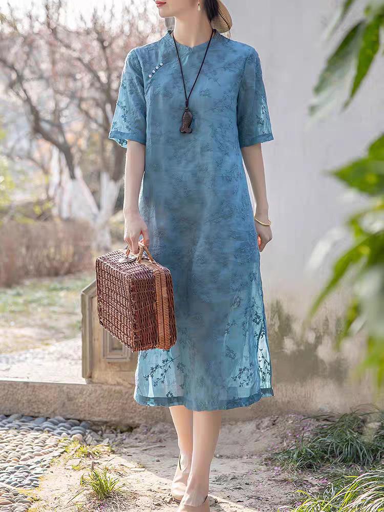 

2025 лето новое водорастворимая вышивка улучшенное платье ципао в национальном стиле диагональная планка воротник стойка с короткими рукавами хлопковое платье для женщин M синий