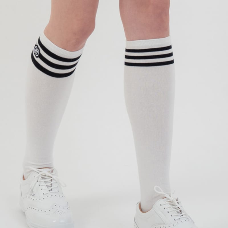 DOYOUKNOWMC ALL SEASON Striped Ivory Knee Socks