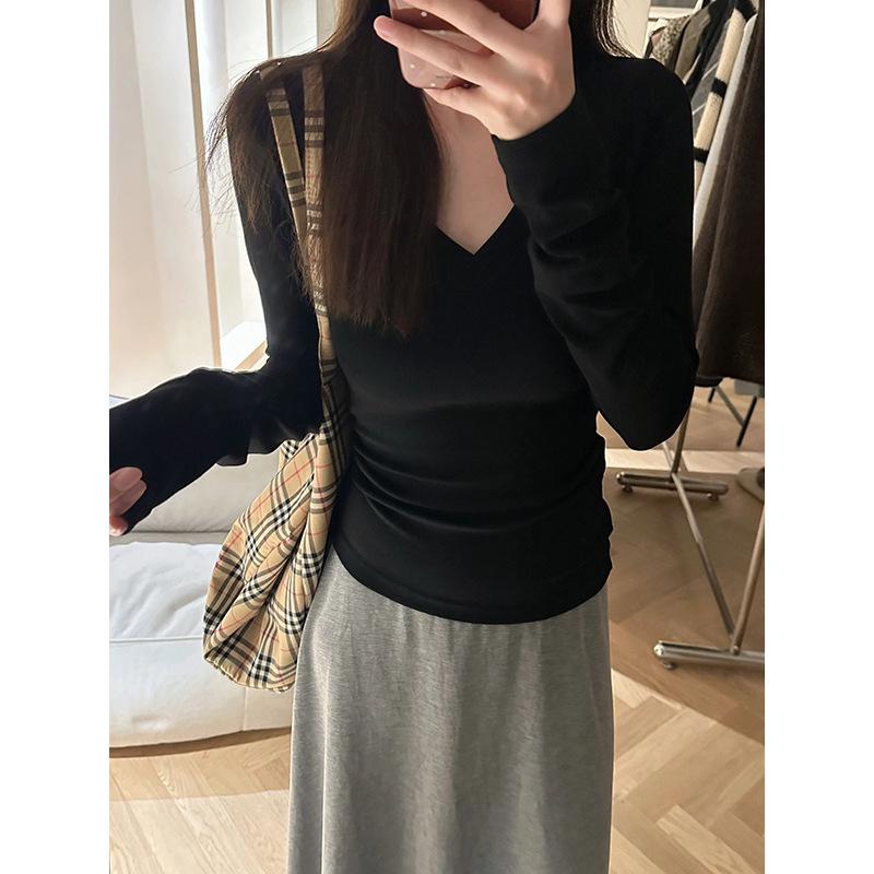 Women's Slim Fit V-Neck Long Sleeve White Base Layer T-Shirt for Fall/Winter