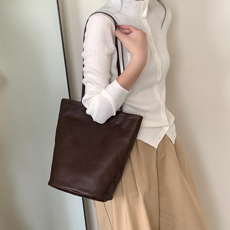 Retro dámská taška typu „bucket bag“ z pravé kůže, Nová jednoduchá dámská taška přes rameno z hovězí kůže, Vysoce kvalitní dámská taška s velkou kapacitou pro každodenní nošení