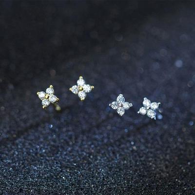 S999 Sterling Zilver 18K Goud Bloem Oorknopjes met Strass Zirkonia Klavertje Vier Ontwerp