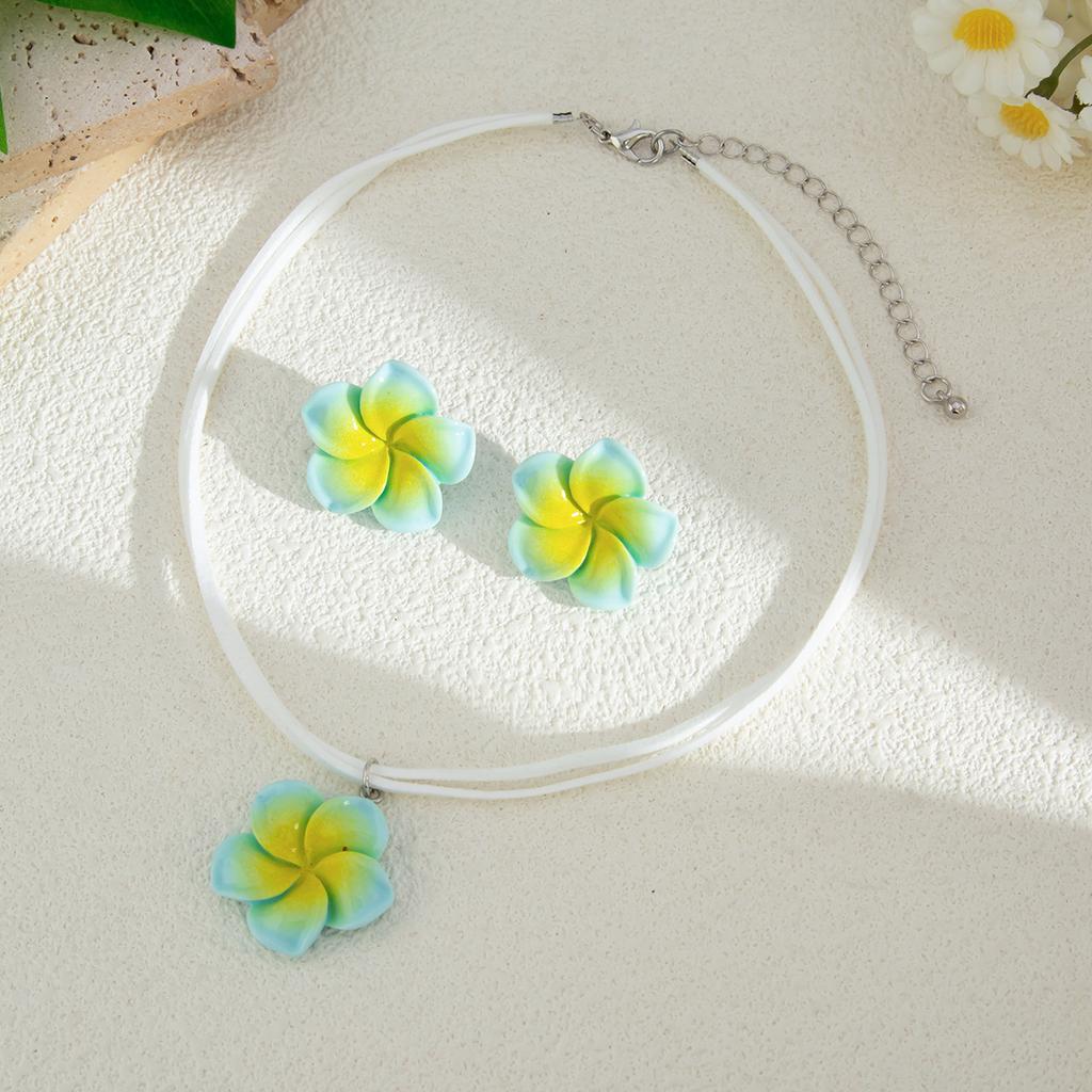 Accessories Cream Wind ins Summer Fashion Necklace Earrings Set Small Fresh Flower Dyed Necklace Accessories