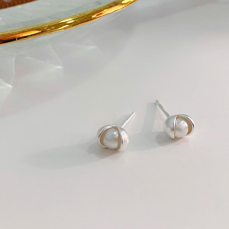 Petites Boucles d'Oreilles Boutons de Fleurs et Perles pour Femmes Boucles d'Oreilles Douces d'Atmosphère Pastorale Estivale