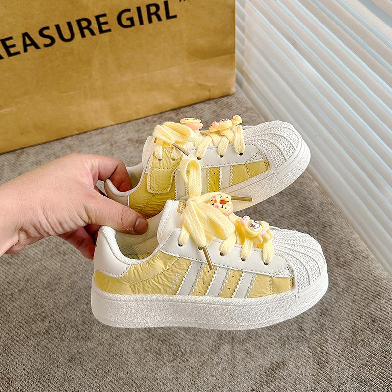 Sapatos de plataforma Labubu para meninas 2025 outono novo cabeça de concha moda meninos sapatinhos brancos crianças sapatos esportivos respiráveis