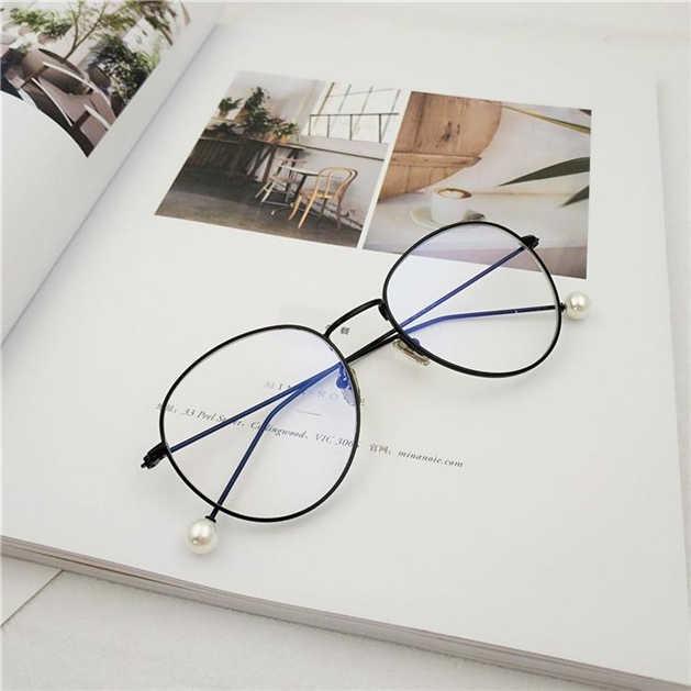 round cat eye frames