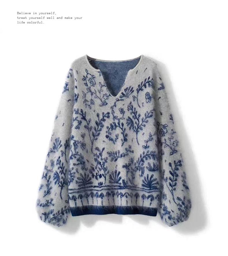 Autumn/Winter Blue & White Porcelain Jacquard Knitwear - Women's New Arrival, Hot Selling, Wearable as Inner or Outer Layer