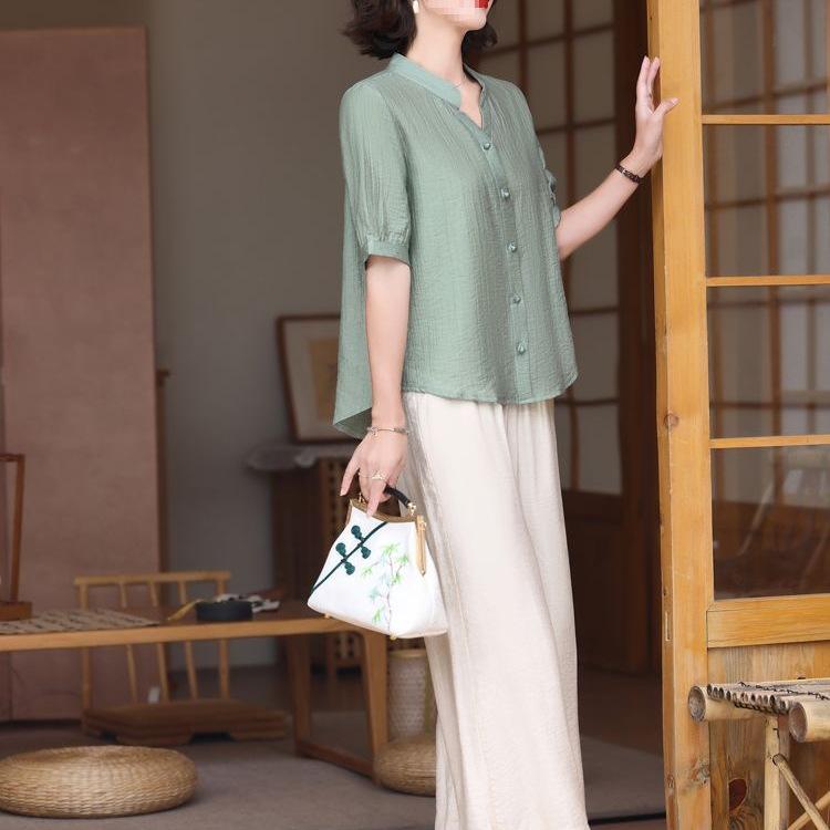 Summer Two-Piece Set: Elegant Short-Sleeved Top & Bottoms for Middle-Aged and Elderly Mothers