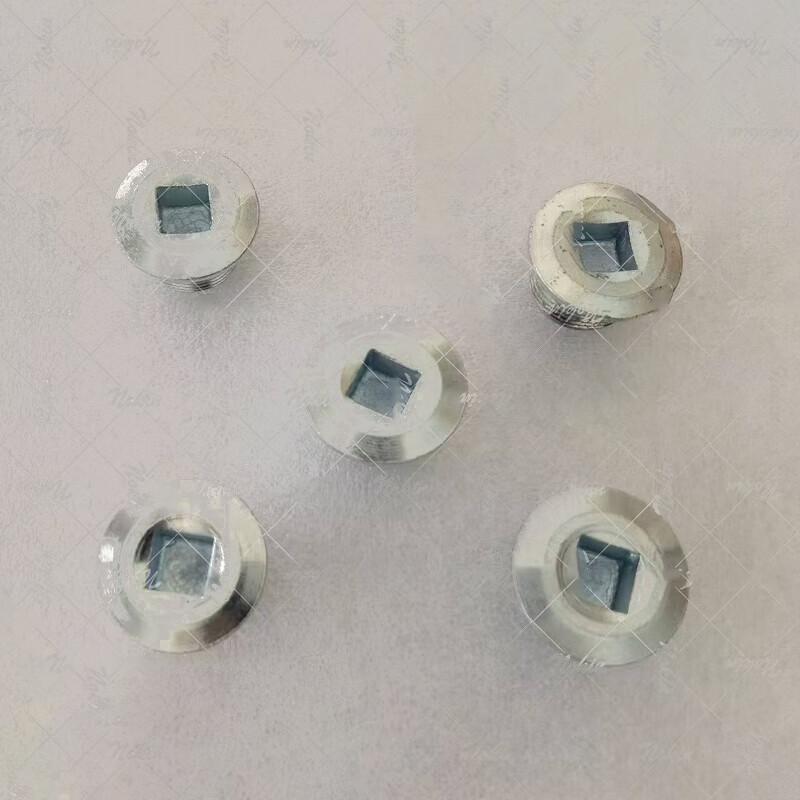Engine Oil Pan Drain Plug for Dongfeng Tianjian EQ1120GA