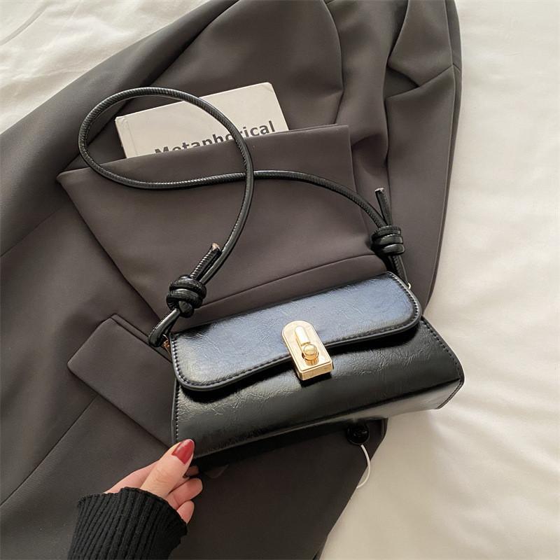 Trendy Shoulder Crossbody Bag For Women In Chic Retro Style With Elegant Design StyleA