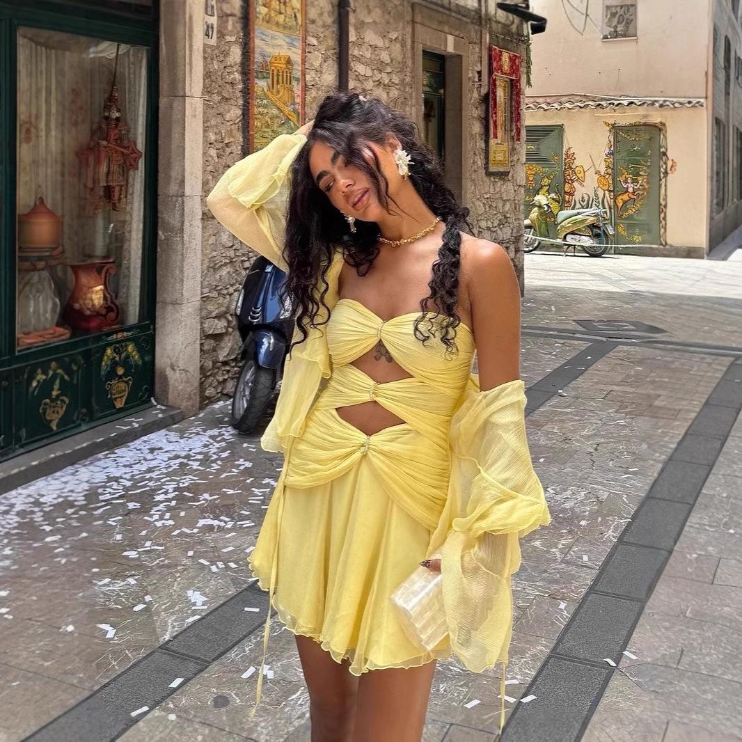 Романтичное платье без бретелей А-силуэта с множеством узлов - Модное весенне-летнее короткое платье M жёлтый