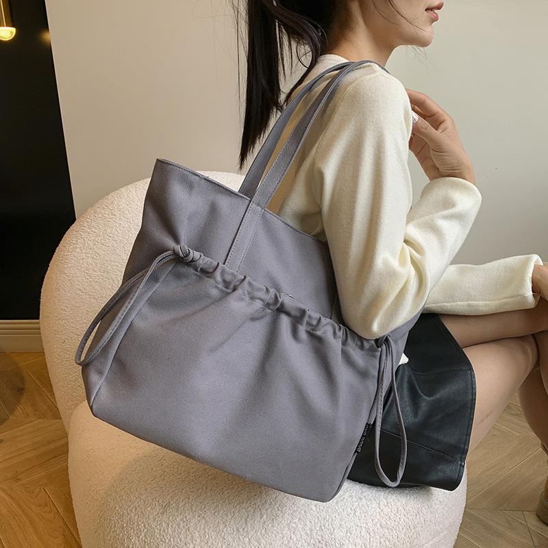 Large capacity fashionable solid color casual bag 2025 spring new versatile shoulder underarm bag tote bag