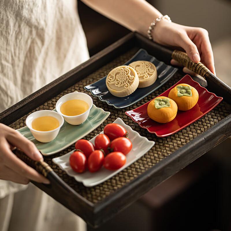 Xi Huang Ceramic Wavy Snack  Dessert Plate