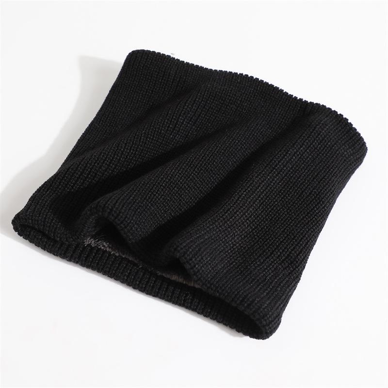 2025 Autumn-Winter Velvet Knit Neck Warmer: Windproof, Warm, Versatile Scarf in Solid Color