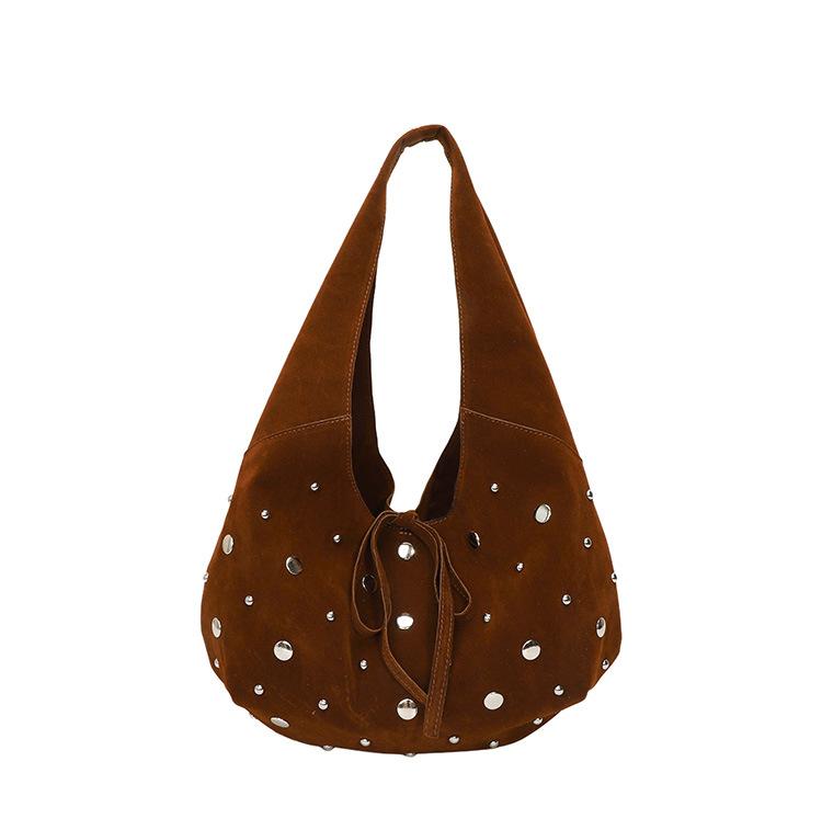 

Simple rivet tote bag women s 2026 spring new retro texture shoulder armpit bag 40*11*25 коричневый