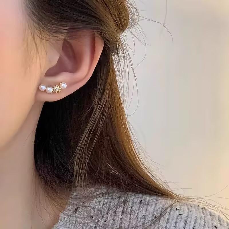 Luxury-luxurious Single-line Arc-shaped Stud Earrings for Women, Round Ball-shaped Elegant Earrings, High-end Jewelry