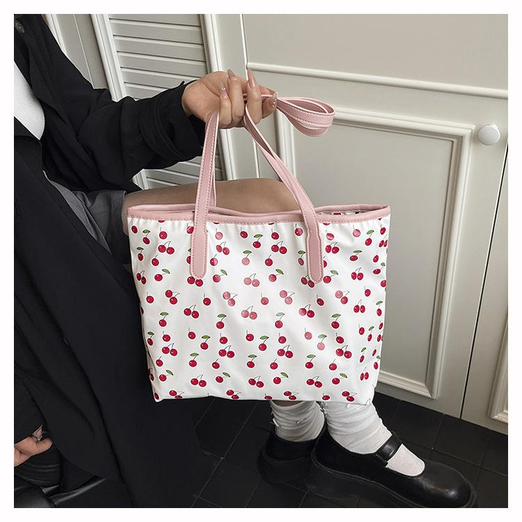 Large Capacity Printed Faux Leather Tote Bag for Women Fashionable Street Style Shoulder Purse