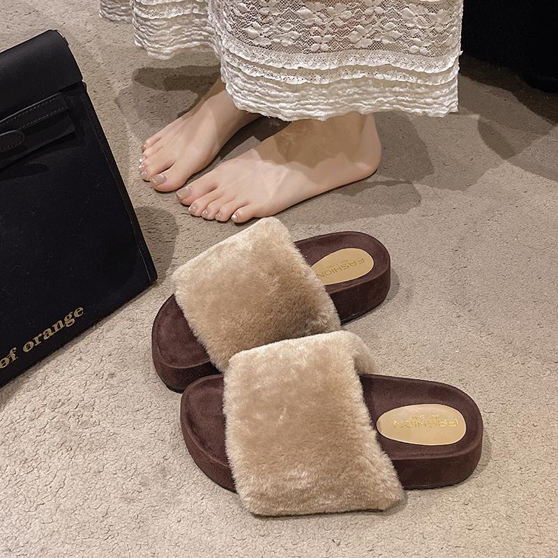 Осень и Зима Новые Популярные в Интернете Пушистые Тапочки Модные Плюшевые На Толстой Подошве На Каблуке Крутые Тапочки Женские 42 хаки 2430₽