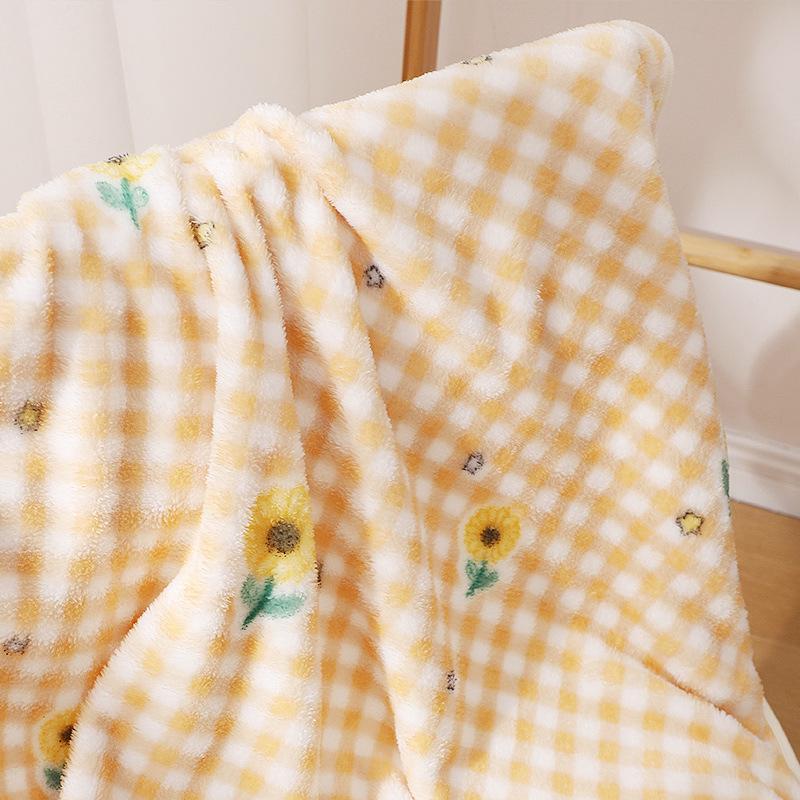 Pets autumn and winter anti-cold and warm sleeping blankets puppies coral fleece quilts dog supplies