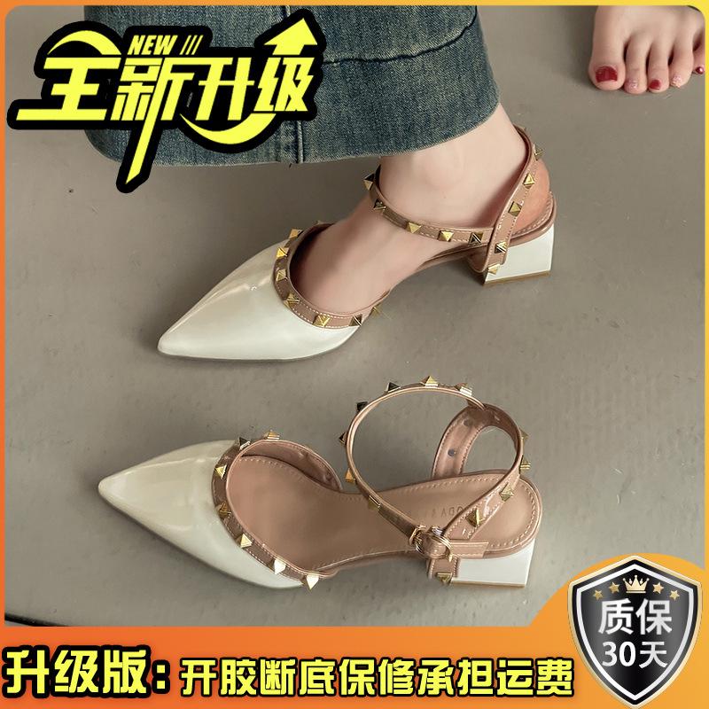 French temperament rivet thick heel pointed one-word buckle high heels women's summer fashion commuter bag head Roman sandals