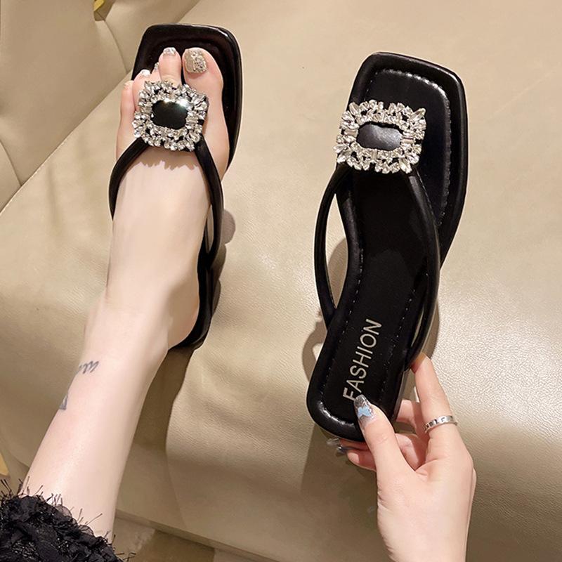 Fashion Women Sandals Sexy Flip-Flops Woman Slippers Luxury Rhinestone Casual Shoes Outdoor Comfortable Women Shoes Beach Flats