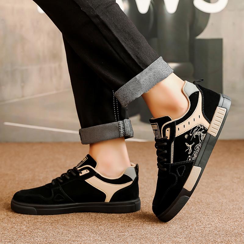 Men’s Sports Shoes Casual Skateboard Shoes Printed Student Black Running Sneakers Plus Size