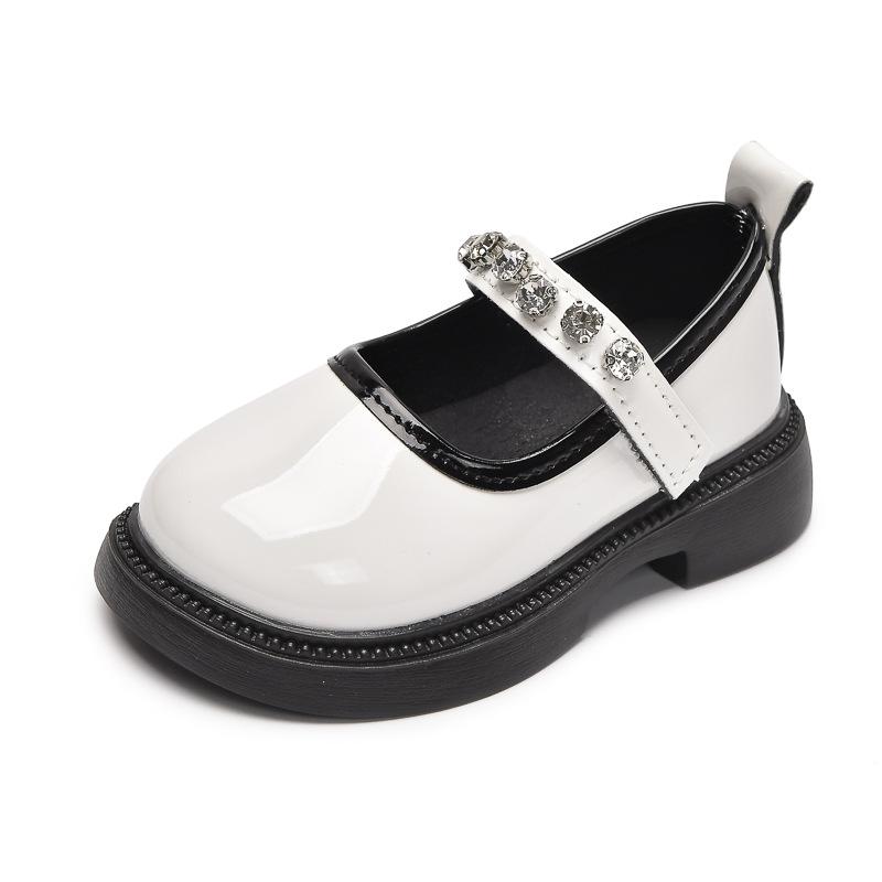 

Girls Leather Shoes Round Toes Glossy Kids Performance Shoes Pu Soft Sole 2025 Spring Autumn Girls Flat Shoes Non-slip Ins Trend 21 бежевий
