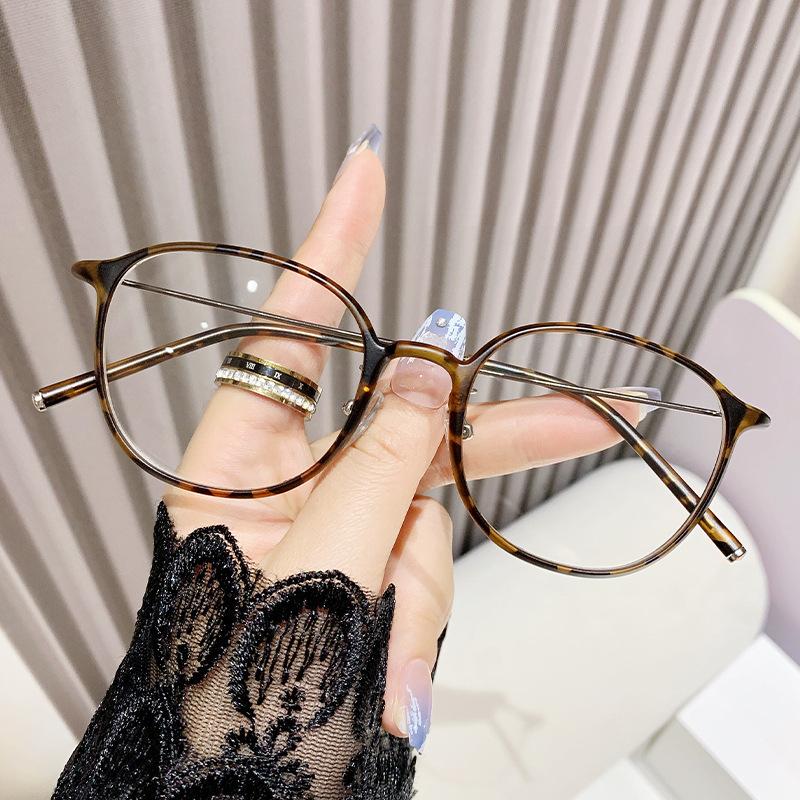 Vintage Round Reading Glasses Women Simple Clear Lens Eyewear Anti Blue Light Prescription Eyewear HD Far Sight Eye Protection