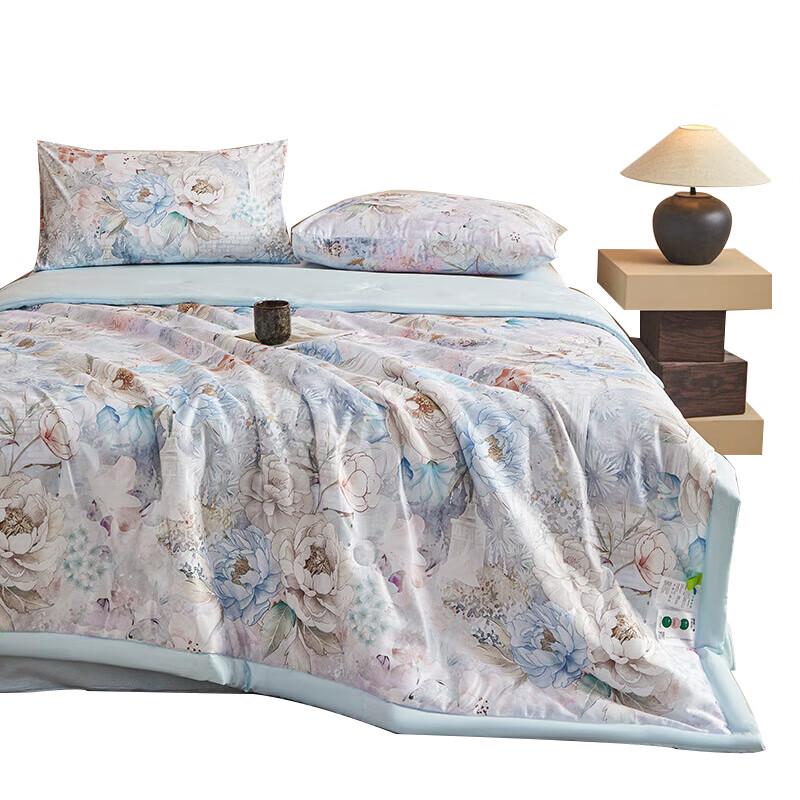 

Southern Life Alluring Floral Cool Touch Quilt