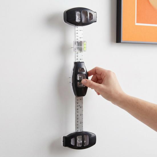 Picture Hanging Tool with Level, Magnetic Alignment Ruler for Frames & Mirrors, Wall-Friendly DIY
