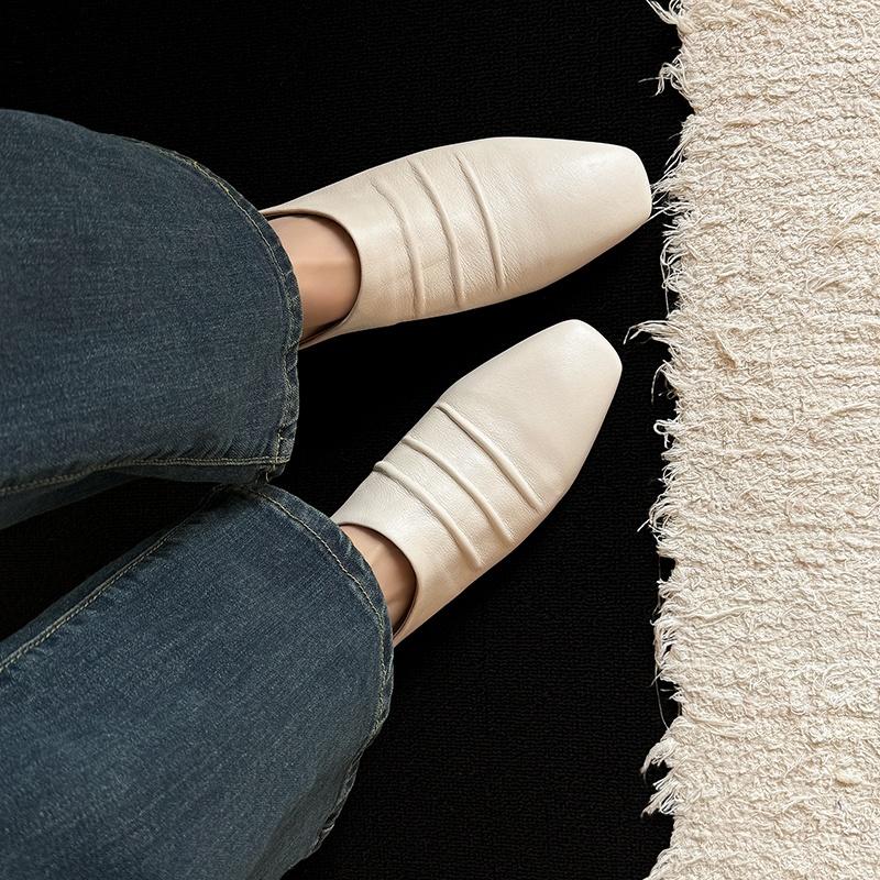 Fashion 2025 NEW Summer Women Mules Genuine Leather Women Shoes Cover Toe Shoes Squared Toe Low Heel Sandals Pleated Modern Slippers