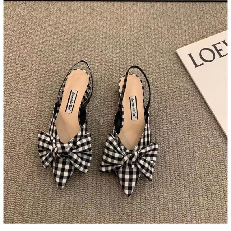 

Z2025 весна новая французская низкокаблучная обувь с бантом, сандалии с закрытым носком, фея, весна и лето, ниша, с юбкой, список 40