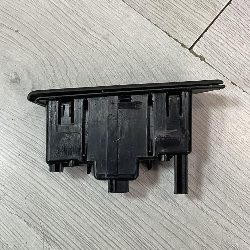 Door Panel Ashtray Replacement Part 35D857306, Black Pull-Out Tray Housing Insert for Interior Door Repair and Part Reference Lookup