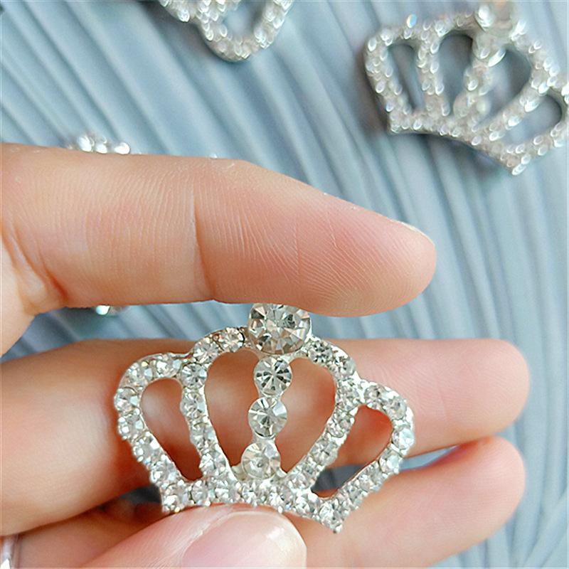 10Pcs 33*22MM Fashion Chic Silver Crystal Crown Buttons For Wedding Invitation Rhinestone Button For Decorate Craft