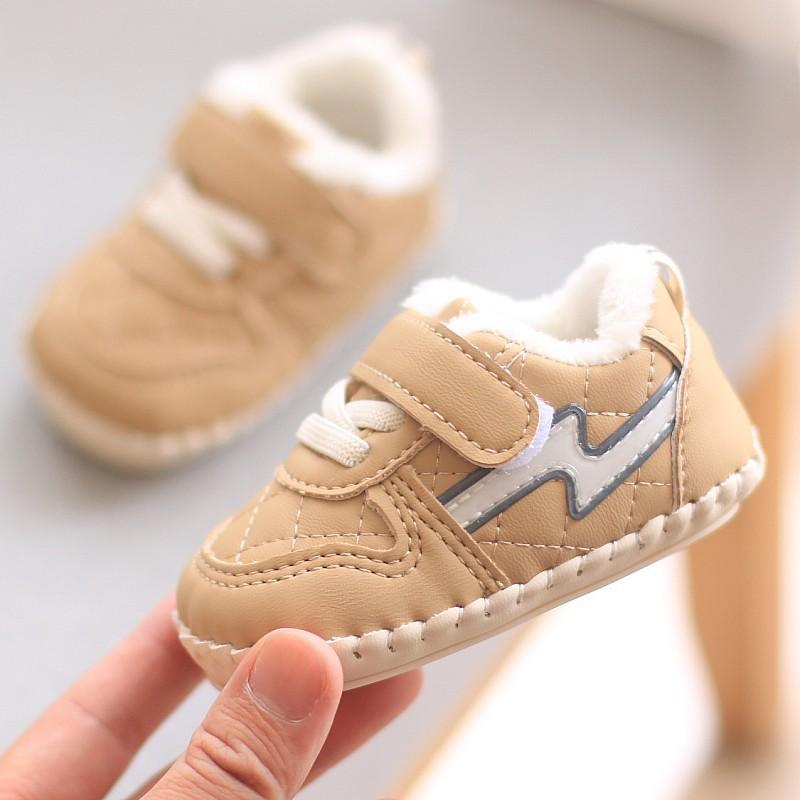Winter One-year-old Boys and Girls Baby Walking Shoes Soft Soles 6-12 Months Infants and Young Children Shoes Warm Cotton Shoes Fall