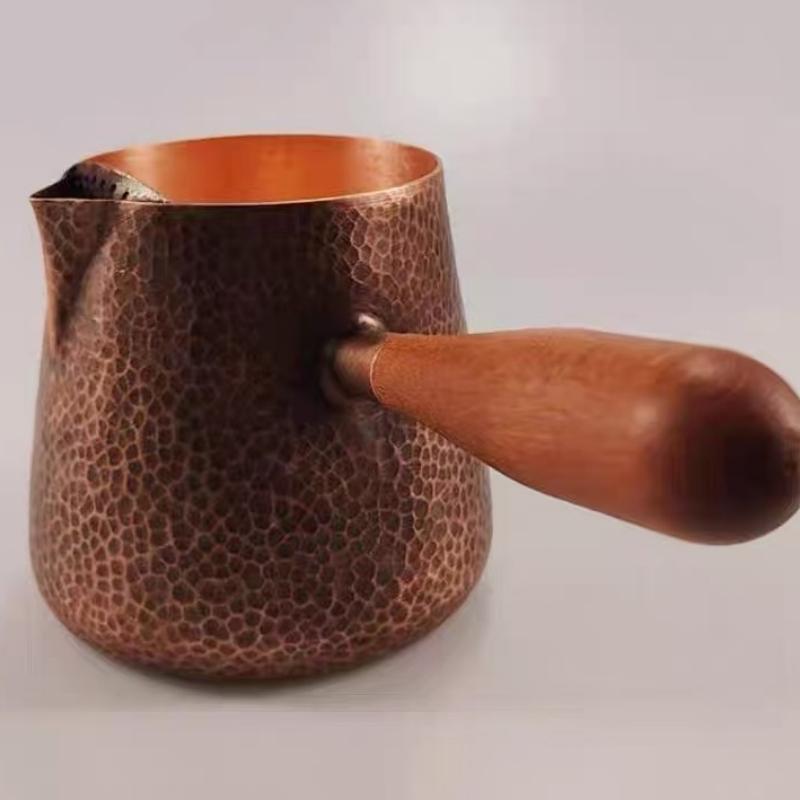 Vintage Hand-Rinsed Pure Copper Coffee Pot,Handcrafted Engraving Hammer Texture 700ml Boil Tea Teaware,Wooden Handle Teapot