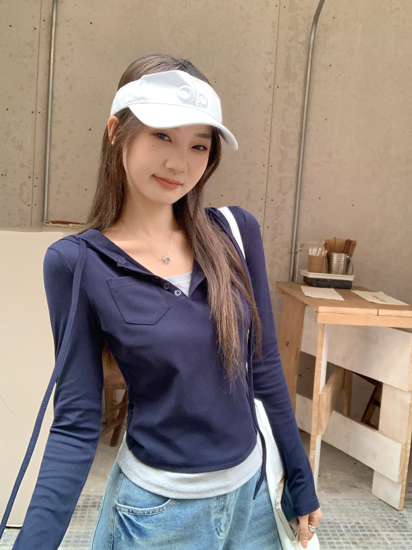 Fake two-piece pocket button-hooded long-sleeved T-shirt for women s early autumn new drawstring design white top S темно-синий