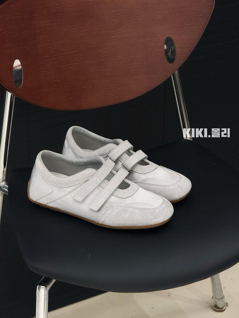 New Retro Round Head Velcro Ballet Shoes Women's Flat Single Shoes Mary Jane Shoes Women